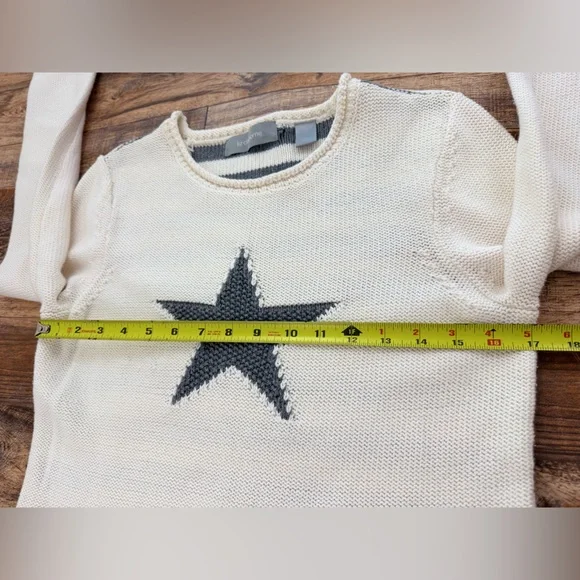 Liz Claiborne Long Sleeve Knit Pullover Sweater, Blue Star Design Women's Size M - Picture 7 of 16